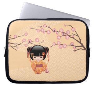 Capa Para Notebook Ume Kokeshi Doll - Rapariga Peach Geisha Japonesa