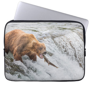 Capa Para Notebook Urso Pardo Pega Salmão Vermelho