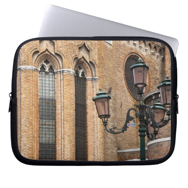 Capa Para Notebook Veneza, Veneto, Itália - Um poste de iluminação es (Frente)