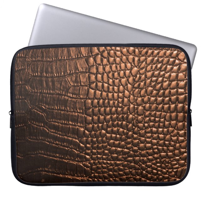 Capa Para Notebook Vestido: textura de couro crocodilo. (Frente)