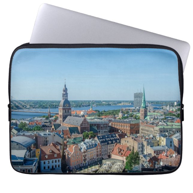 Capa Para Notebook View of Riga city center from above (Frente)