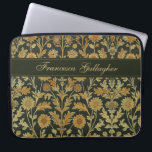Capa Para Notebook Vintage William Morris Dourado Floral<br><div class="desc">Este simples,  mas elegante design apresenta um William Morris inspirado no tom,  ouro e padrão floral preto. Proteja seu laptop ou tablet com estilo! Adicione um nome para personalizá-lo. Faz um Natal excelente ou um presente Dia de as mães. Criado pela imprensa simplesmente de farmácia.</div>