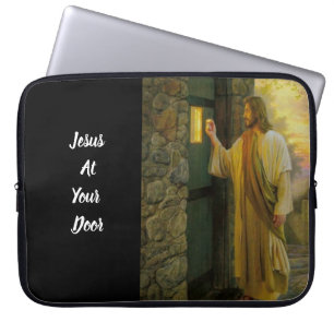 Capa Para Notebook Visitação ao amanhecer Jesus batendo em uma porta