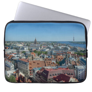 Capa Para Notebook Vista da cidade antiga de Riga de cima