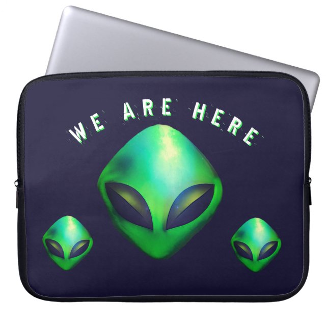 Capa Para Notebook "We Are Here" Green Alien head (Frente)
