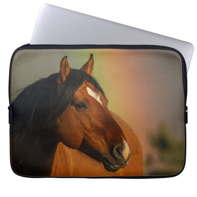 Capa Para Notebook Wild Stallion, Golden Light and Rainbow (Frente)