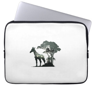 Capa Para Notebook Wildlife Safari Adventure - Girafa na Floresta