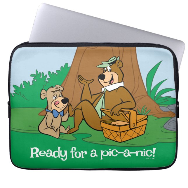 Capa Para Notebook Yogi Bear e Boo Picnic Snack (Frente)