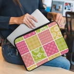 Capa Para Notebook Zigzag, Chevron, Bolinhas, Gingham, Patchwork<br><div class="desc">Um padrão bonito,  divertido e adorável com zigzag,  chevron,  bolinhas e gingham. Presente moderno e moderno,  perfeito para o amante de retalhos na sua vida.</div>