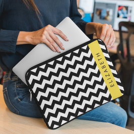 Capa Para Notebook Zigzag preto-e-branco, padrão Chevron, seu nome