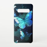 Capa Para Samsung Galaxy Borboleta Noturna Flutuante<br><div class="desc">Fabulosa,  brilhante,  azul e amarela,  borboleta noturna sobre fundo escuro.</div>