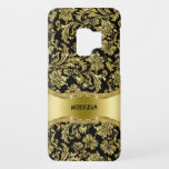 Capa Para Samsung Galaxy S9 Case-Mate Damascos Florais Metálicos Pretos e Dourados - Per<br><div class="desc">Tons elegantes de preto e ouro brilham em aspecto metálico com padrão de amortecedores florais. Monograma personalizado e opcional.</div>