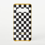 Capa Para Samsung Galaxy Porlien Dourado e bonito personalizado Verificar c<br><div class="desc">Padrão Verificado Clássico e Sassy Personalizado Cute com sotaques Dourados. Boasting inegável estilo chic, esta capa de telefone única e personalizável tem um padrão preto e branco com elementos Dourados texto personalizado. É um acessório de celular perfeito e muito na moda. É um presente encantador para seu melhor amigo, mãe,...</div>