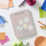 Capa Smart Para iPad monograma fofo do partido dos balões coloridos<br><div class="desc">balões coloridos com fundo pastel em cores diferentes para você escolher e seu próprio monograma.</div>