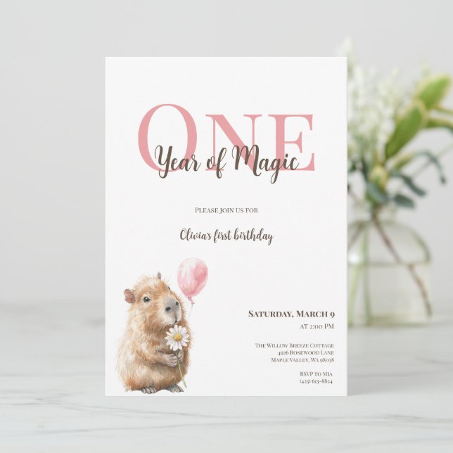 Capybara First Birthday Invitation • Woodland Girl (Em pé/Frente)