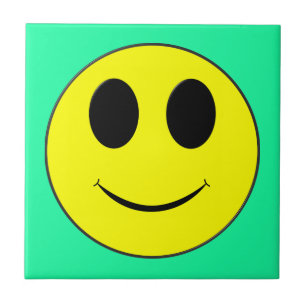 Cara feliz amarela
