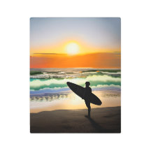 Cara na praia com o Sunset do Conselho Surf
