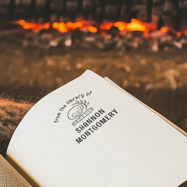 Carimbo Auto Entintado Crânio Da Biblioteca Do Seu Livro De Nomes (Stamp Mock-up)