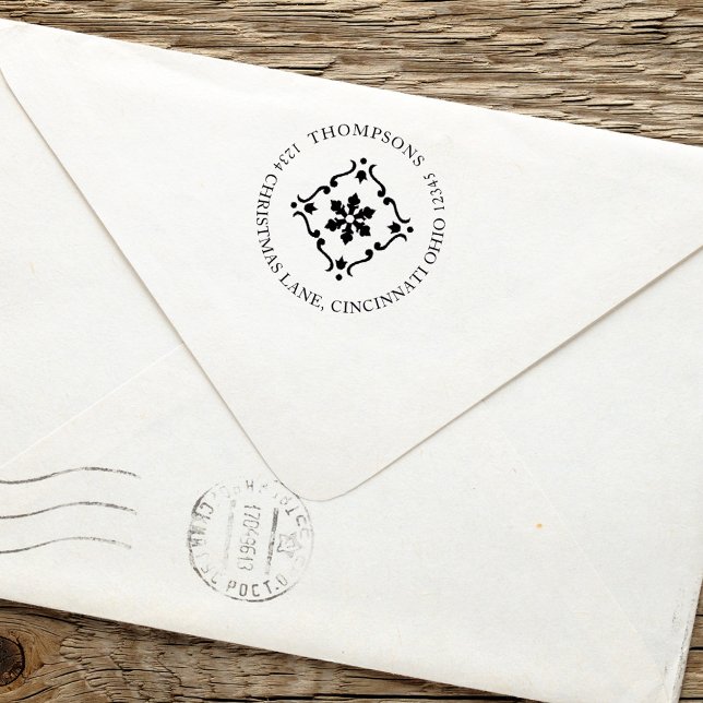 Carimbo Auto Entintado Endereço de devolução da família de inverno person (Simple Christmas holiday self-inking stamp with a festive holiday snowflake emblem)