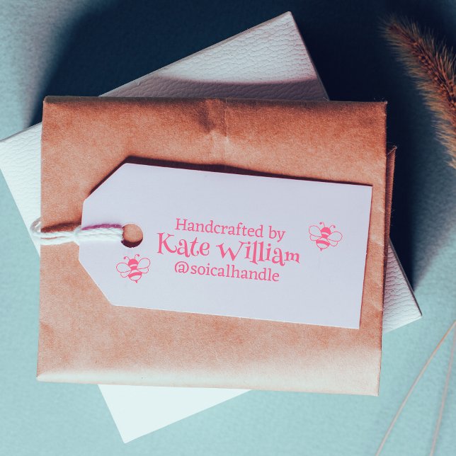 Carimbo Auto Entintado Fabricado à mão por (texto personalizado) + nome,  (Criador carregado)