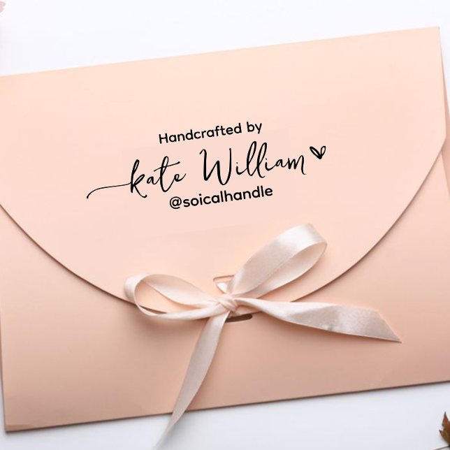 Carimbo Auto Entintado Feita à mão por (texto personalizado) + nome, femi (Criador carregado)