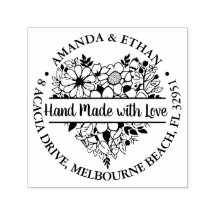 Mão feita com tema Coração Foral de Amor