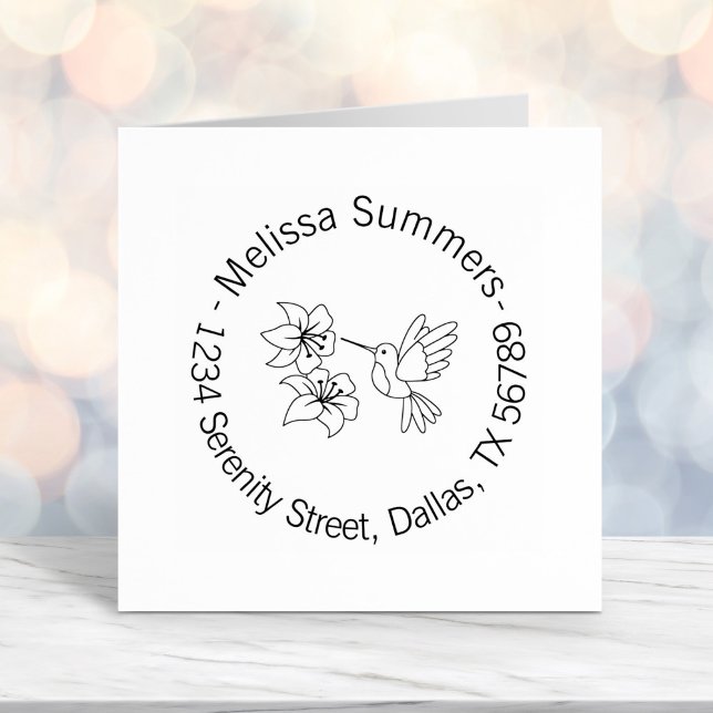 Carimbo Auto Entintado Morada redonda de Hummingbird próximo a Flores (Criador carregado)