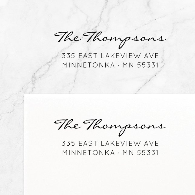 Carimbo Auto Entintado Nome da Família de Script Moderno. Endereço de dev (Simple, modern, elegant typography self-inking return address stamp.)