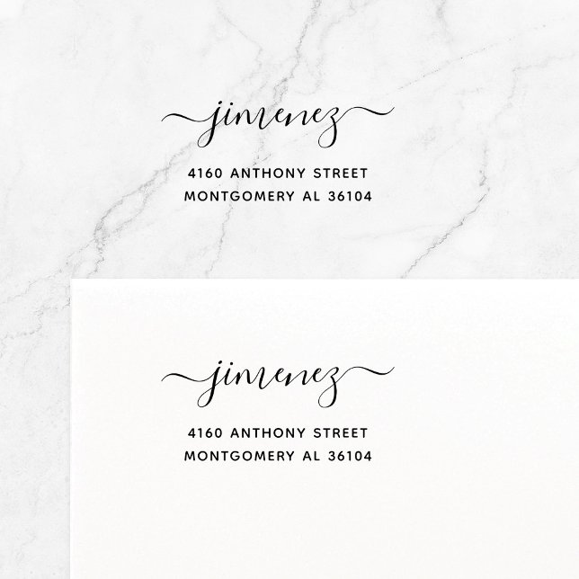 Carimbo Auto Entintado Nome moderno manuscrito e endereço de devolução 08 (Modern, elegant calligraphy font with swashes family name self-inking return address stamp.)
