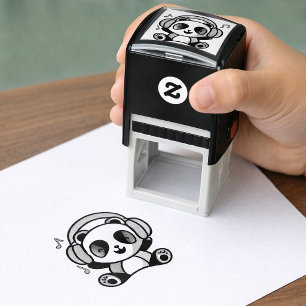 Carimbo Auto Entintado Panda feliz com fones de ouvido ouvindo música.
