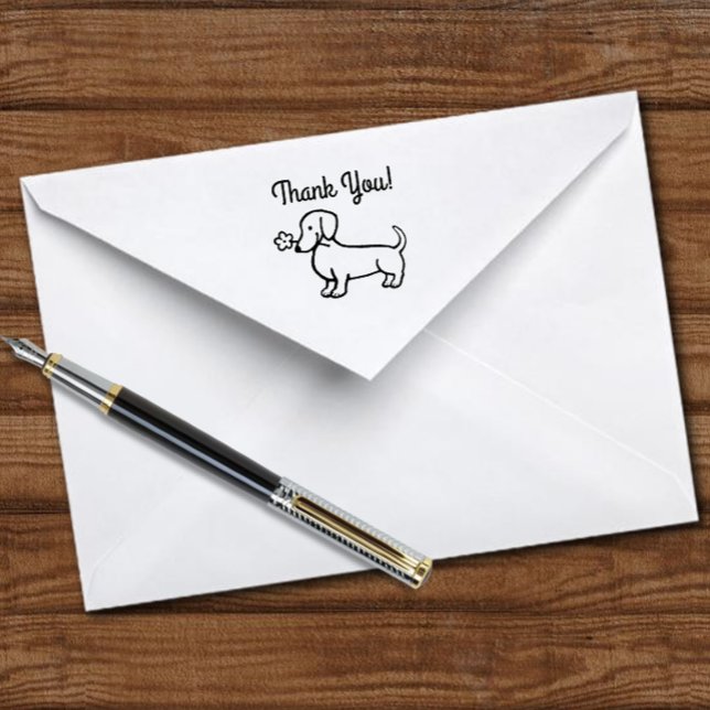 Carimbo Auto Entintado Red Smooth Dachshund Flor Pequena Obrigado (Dachshund Thank You Self-inking Stamp featuring cute Doxei holding a tiny flower.  Cute dog cartoon.)
