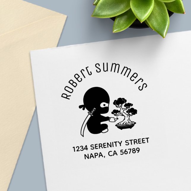 Carimbo Auto Entintado Tiny Ninja Watering Bonsai Tree Arch Address (Criador carregado)