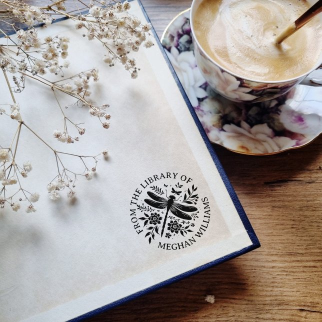 Carimbo De Borracha Da Biblioteca Da Dragonfly Ex Libris Personalizada (From the library of - round stamp with dragonfly)