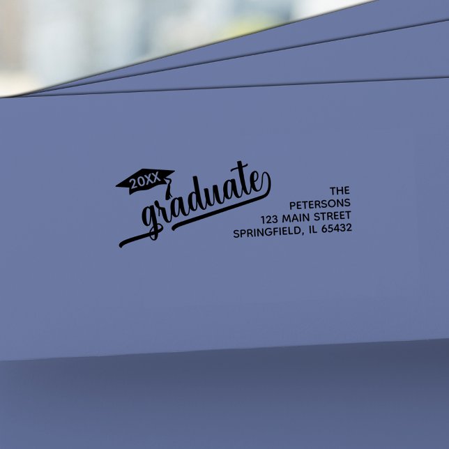 Carimbo De Borracha Endereço de Devolução de Script do Formando Modern (YOUR CHOICE OF INK makes this return address rubber stamp perfect for all your graduation mailings)