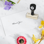 Carimbo De Borracha Personalizado Obrigado Moderna Madeira de Casament<br><div class="desc">Uma tipografia elegante, elegante, na moda, personalizada, personalizada, de madeira de cartaz "Obrigado", selo de borracha para o seu correio, cartas e para criar facilmente cartões de agradecimento. Excelente para decorar cartões, livros de recortes, etiquetas de presentes, papel de embrulho e para suas notas de agradecimento por aniversário, casamento, chá...</div>