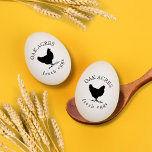 Carimbo de Ovo de Galinha Vintage Personalizado<br><div class="desc">Carimbos de ovos personalizados para a sua casa ou fazenda familiar com uma ilustração de galinha vintage e monogramas personalizados ou informações em fontes de fazenda. Estes carimbos são concebidos para serem utilizados com a pega para uma melhor aplicação, e não incluímos a tinta, como lhe compete escolher um. Para...</div>