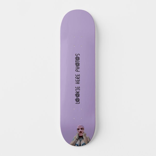 Carly Skateboard (Frente)