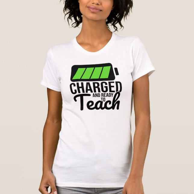 Carregada e pronta para ensinar a camiseta da mulh (Frente)