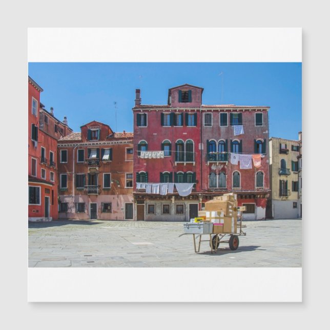 Carrinho com caixas em Veneza (Frente)