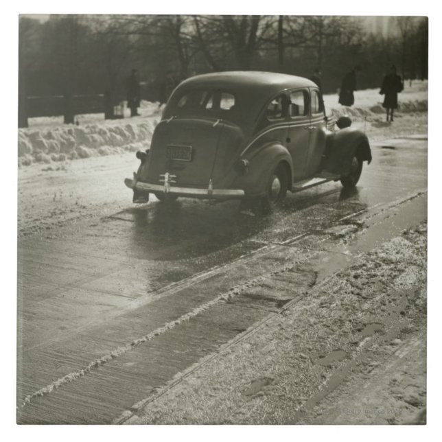 Carro na estrada (Frente)