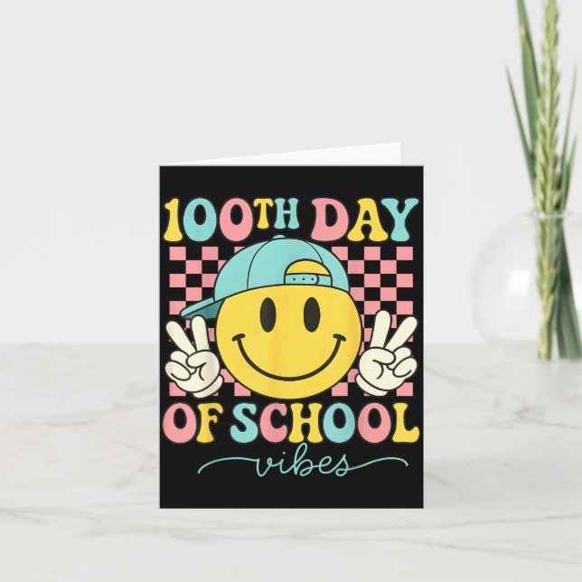 Cartão 100th Day Of School Vibes 100 Days Teacher Boy Gir (Frente)