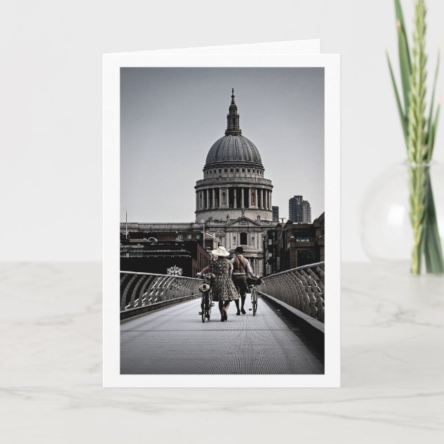 Cartão "1940 On Millennium Bridge London" (6331) (Frente)