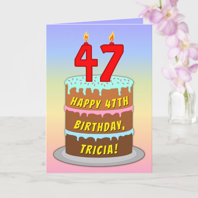 Cartão 47th Birthday — Fun Cake & Candles, w/ Custom Name (Orquídea)