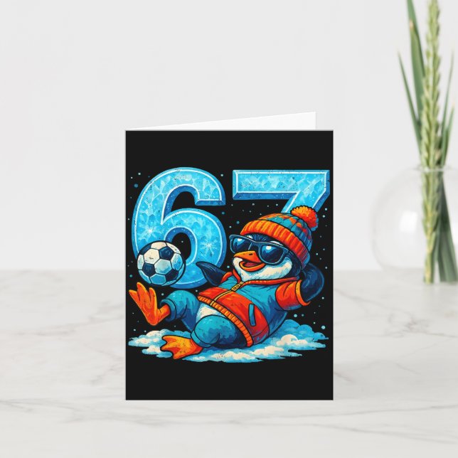 Cartão 67 Penguin Soccer Funny Winter Meme Gift  (Frente)