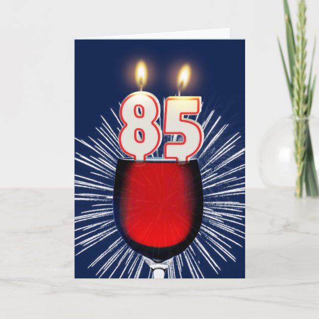 Cartão 85.º aniversário com vinho e velas (Frente)