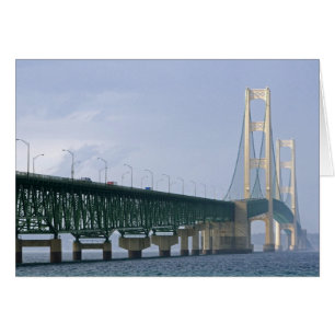 Cartão A Ponte Mackinac que atravessa o Estreito de 2