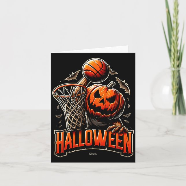 Cartão Abóbora de Halloween Jogando Basquete (Frente)