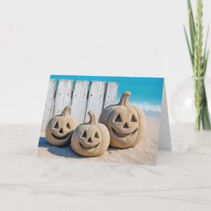 Cartão Abóbora de Halloween na Praia