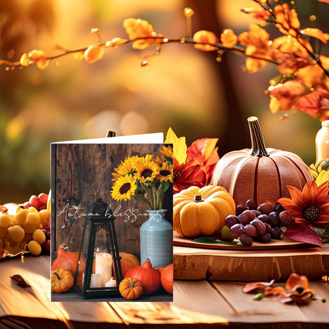 Cartão Abóboras de outono e lanterna com texto personaliz (Criador carregado)