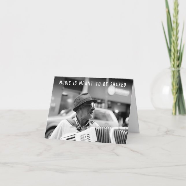 Cartão Accordionist Music Share Aniversário (Frente)